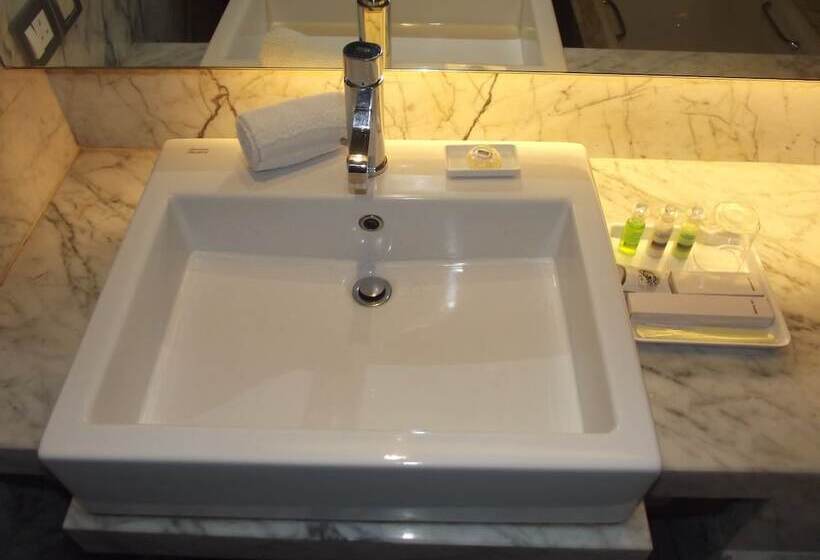 エクゼクティブルーム, St Laurn Koregaon Park Pune