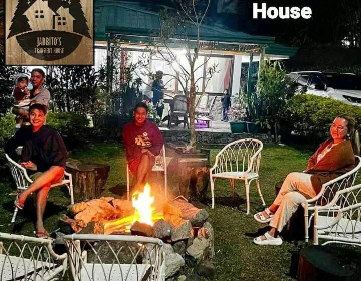 בקתה, Jabbitos Baguio Transient House Bungalow