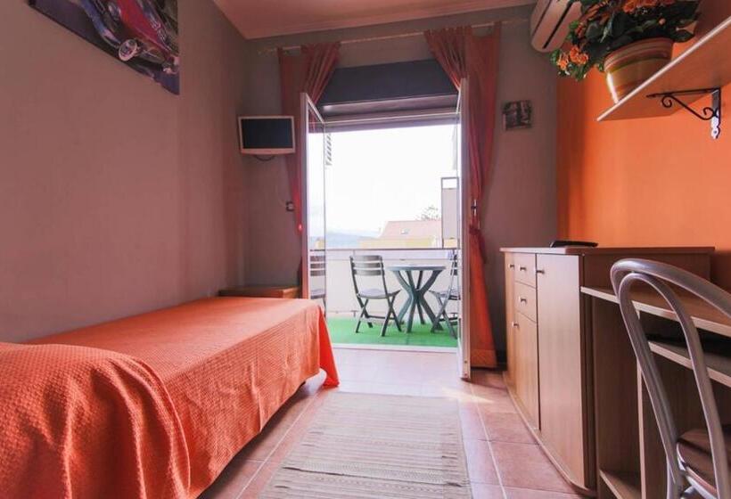 اتاق اکونومی یک تخته, B&b La Murina