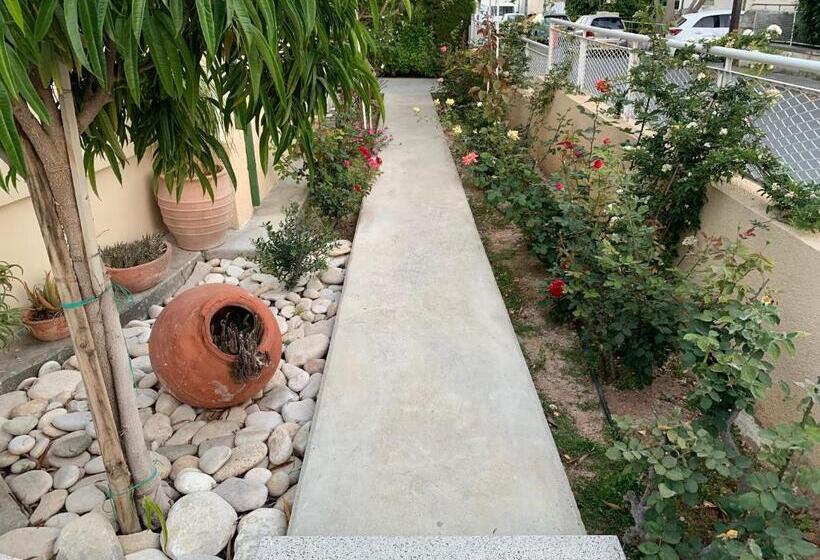 带1个卧室带花园景观的公寓, Avgi S Home