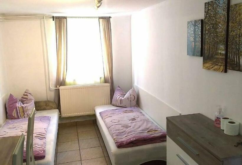 חדר סטנדרט, Hostel Maros
