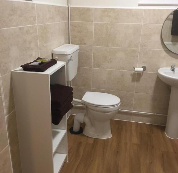 Семейный Номер, Good Intent Rooms