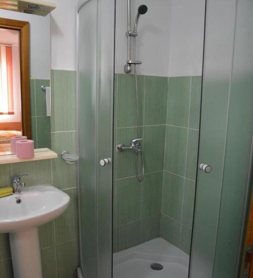 اتاق استاندارد, Baza Sportiva Adelina