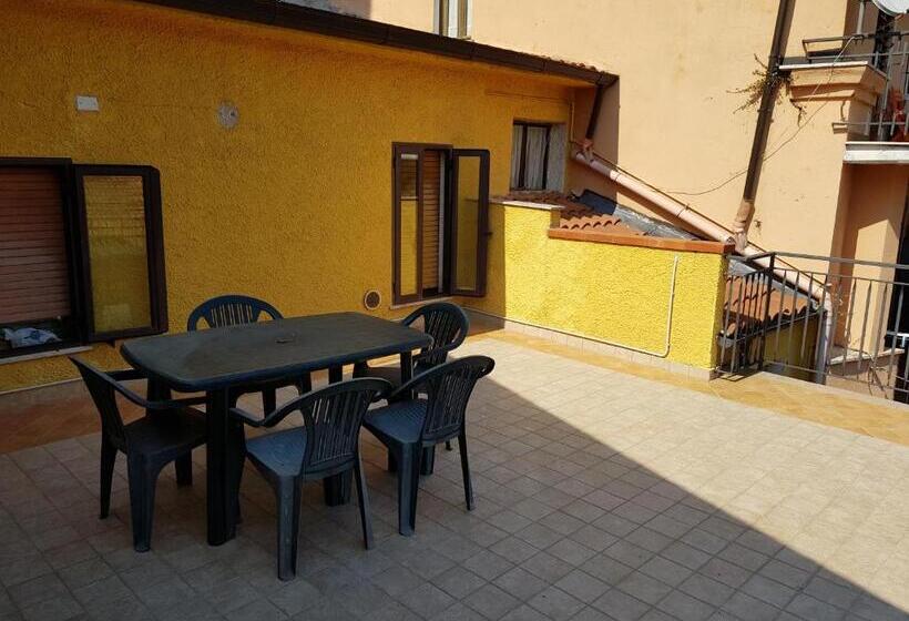 اتاق استاندارد سه نفره, B&b Via Roma