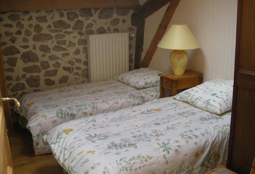 Номер Стандарт, Auberge Briassou