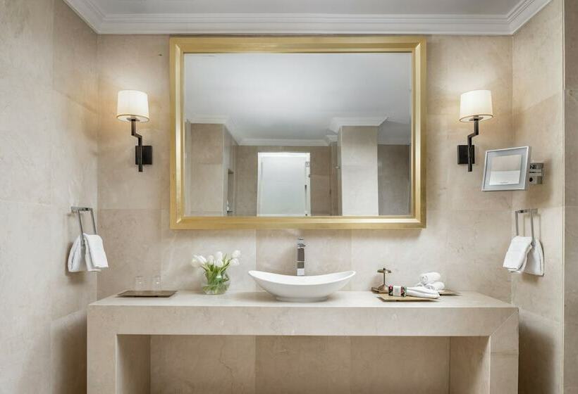 סוויטה נשיאותית בת 3 חדרים, Sofitel Shahd Al Madinah