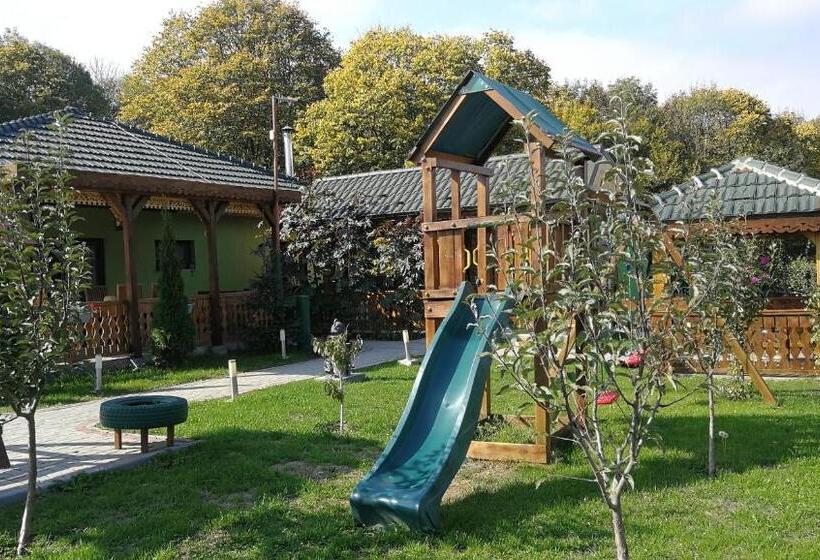 침실 4개 주택, Agropensiunea Valea Fagilor