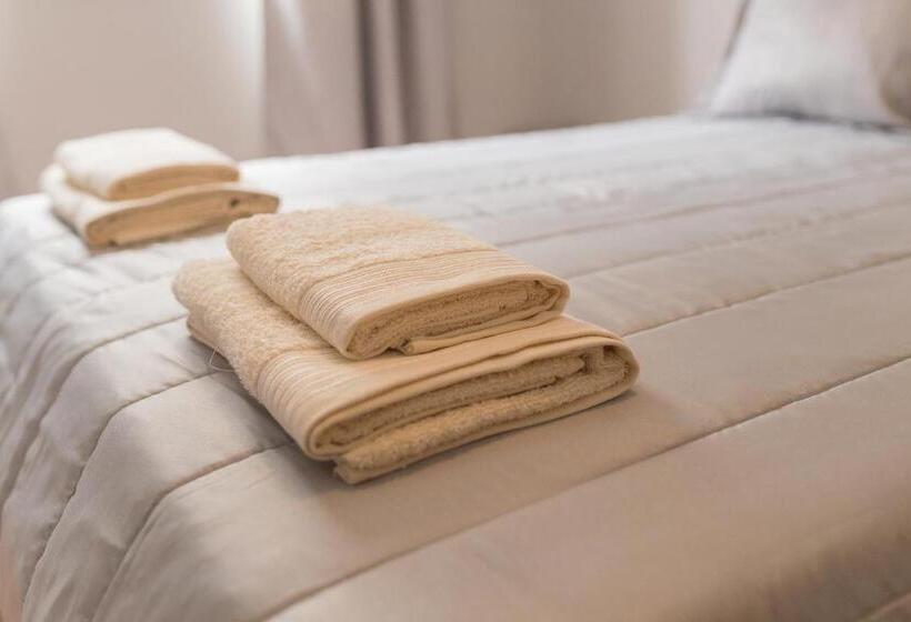 اتاق استاندارد با سرویس بهداشتی مشترک, Brivaldo Guest House