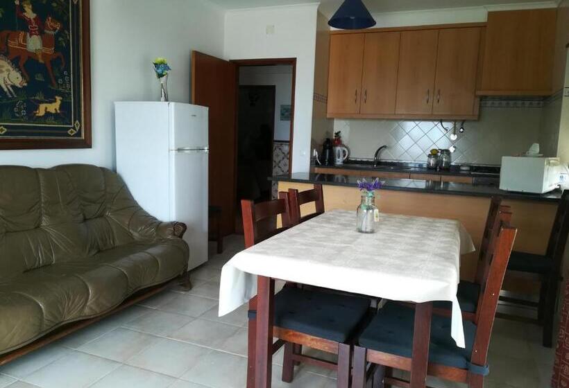 Семейный Номер, Vina S Place