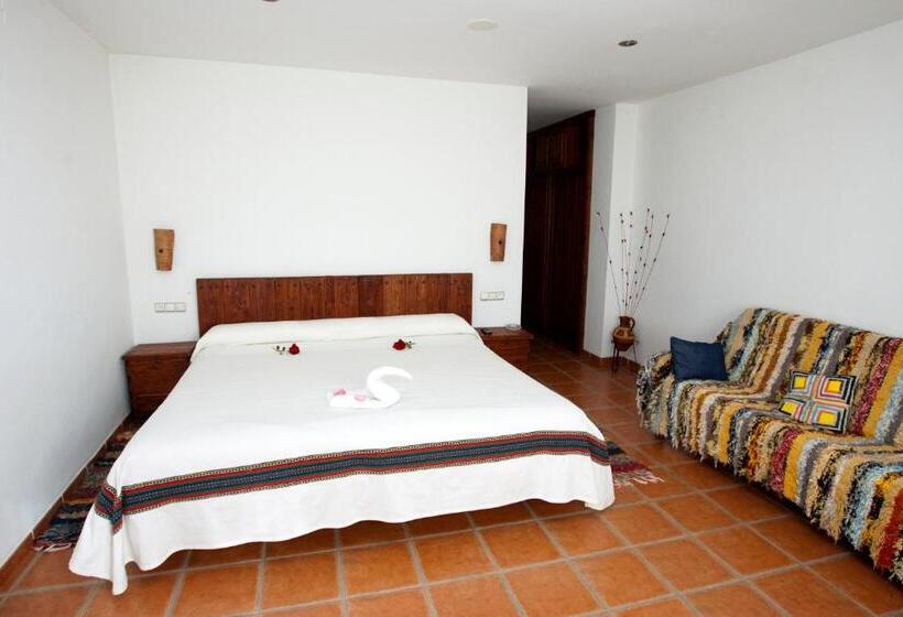Номер Deluxe Кровать Кинг, Hostal Mulhacen