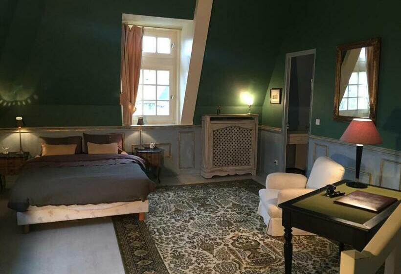 Номер Стандарт Вид на Сад, Le Castel Ecossais