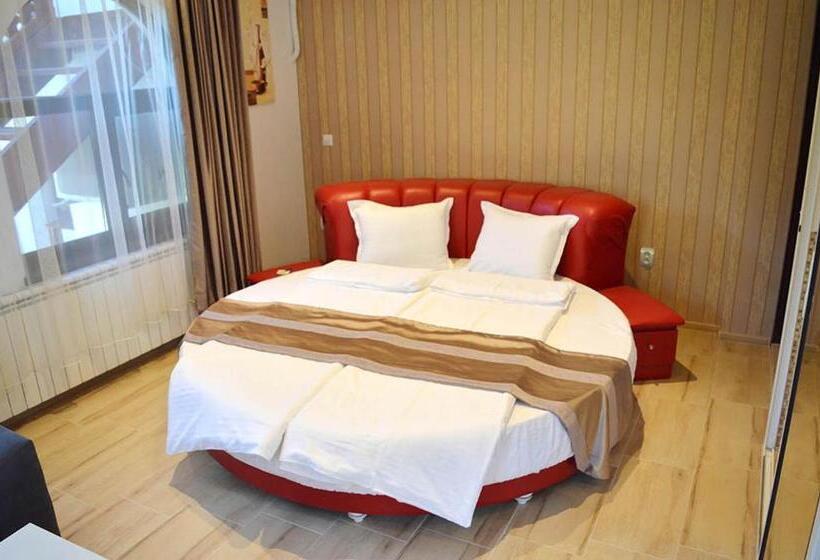 Люкс Кровать Кинг, Arbanasi Deluxe Villa