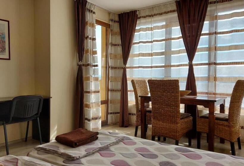 스탠다드 룸 공동 욕실, Panorama Apartment & Rooms Veliko Turnovo