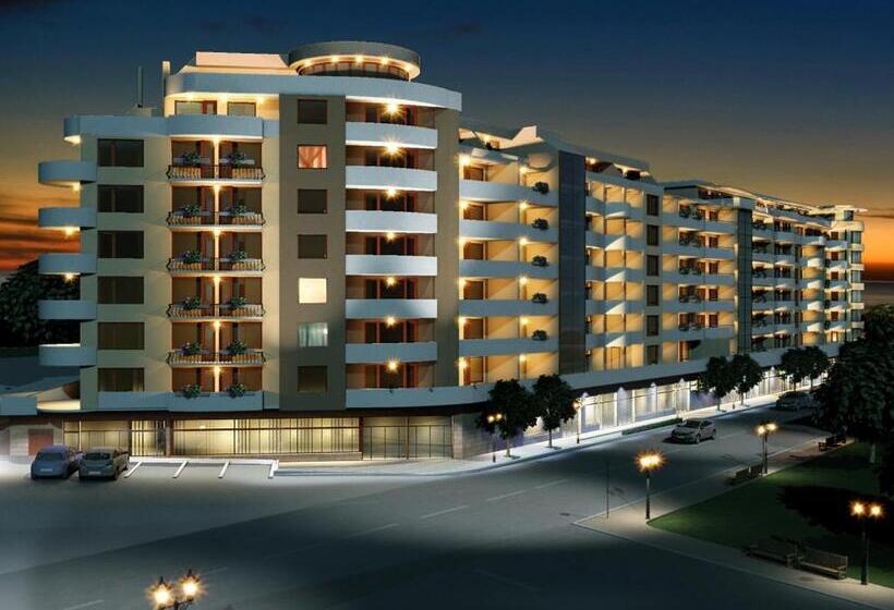 스탠다드 트리픔 룸 공동욕실, Panorama Apartment & Rooms Veliko Turnovo