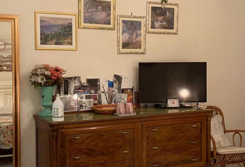 اتاق استاندارد, B&b Paradiso San Vincenzo