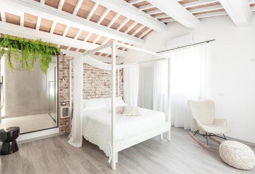 Люкс Deluxe Кровать Кинг, Country Rooms & Suite La Quercia
