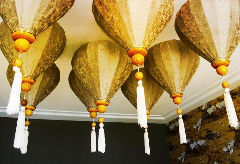 اتاق لوکس, Maison Indochine