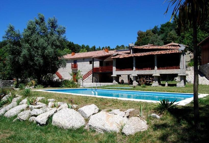 ویلای یک اتاق خوابه با استخر شنا, Quinta Casa Da Fonte