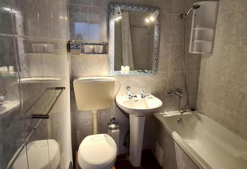Апартаменты 2 Спальни, Solar Dos Carvalhos   Apartamentos De Turismo
