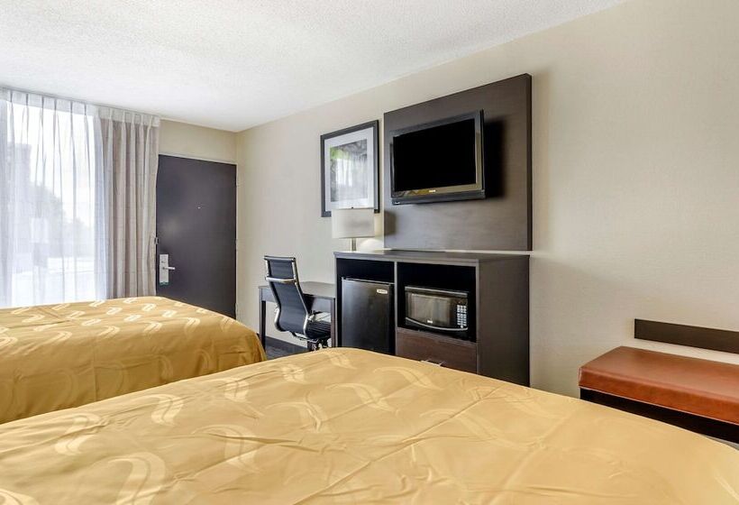 Номер Стандарт 2 Двуспальные Кровати, Quality Inn Verona  Staunton North