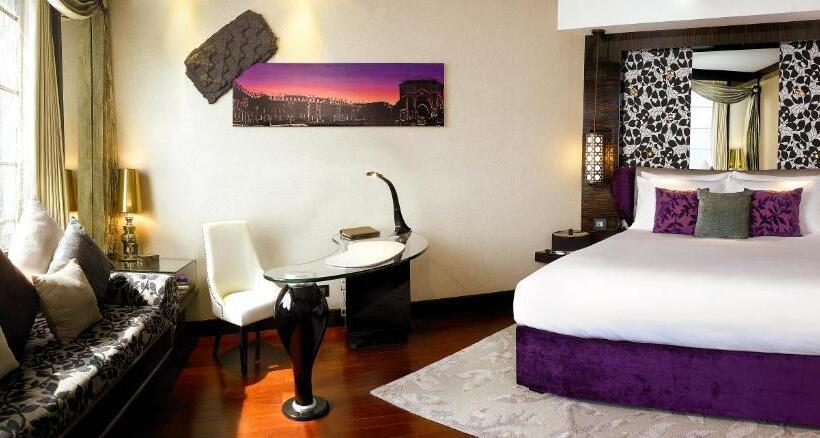 Club Room King Bed, Sofitel Mumbai BKC