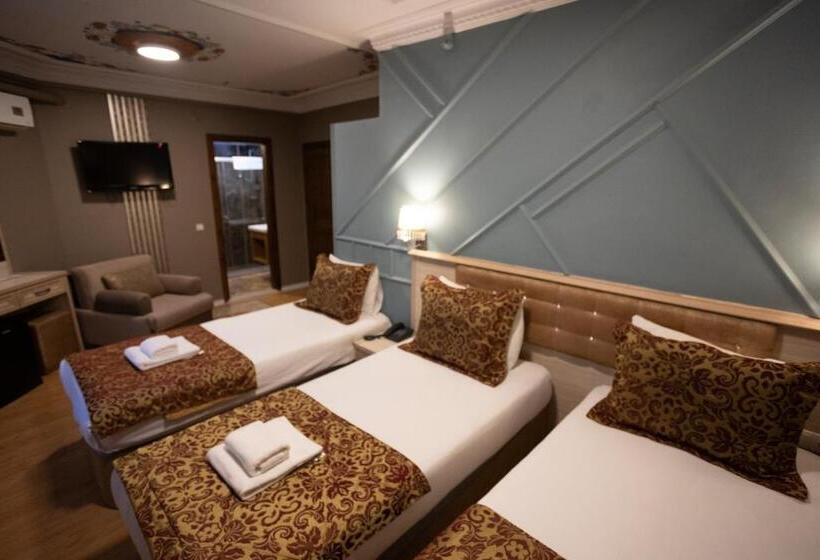 Номер Стандарт Трехместный, Tashkonak Studio Suites
