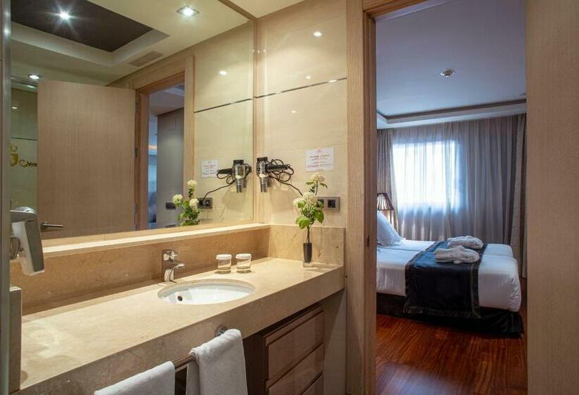 Estudio Superior, Washington Parquesol Suites &