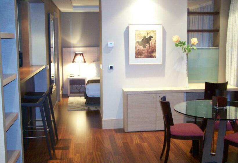استودیوی سوپریور, Washington Parquesol Suites &