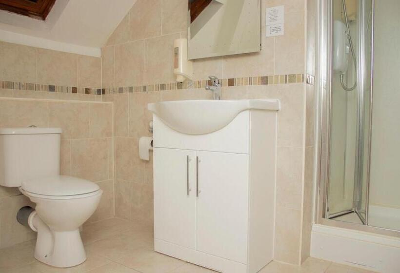 Семейный Номер, Ascot Grange Hotel   Voujon Resturant