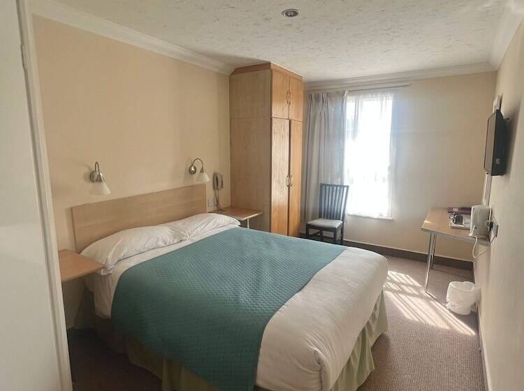 Номер Стандарт, Eastbourne Riviera