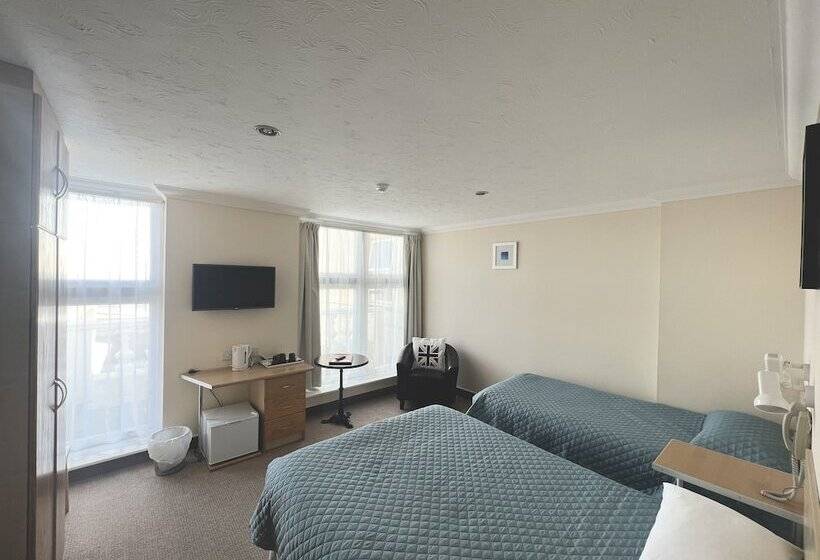 Семейный Номер Вид на Море, Eastbourne Riviera
