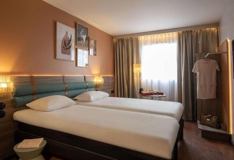 Номер Стандарт, Ibis Golfe De Sainttropez