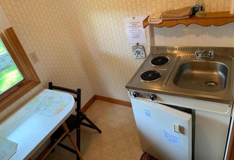 Номер Deluxe, Towne Lyne Motel