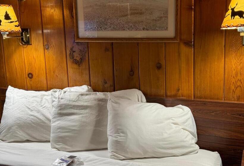 Номер Economy, Kootenai Valley Motel