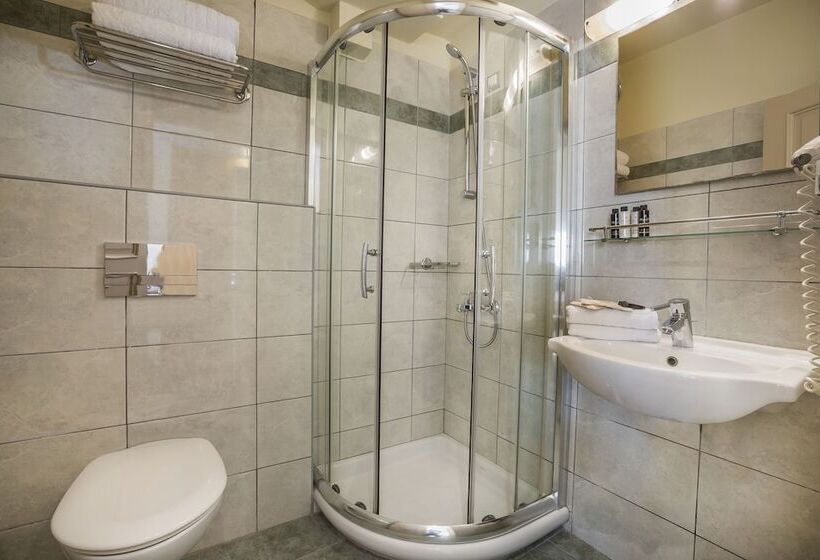 غرفة كلاسيكية ثلاثية, Ionian Plaza Hotel & Spa