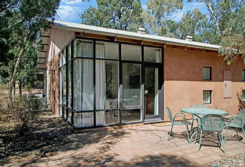 Номер Deluxe, Discovery Resorts   Wilpena Pound
