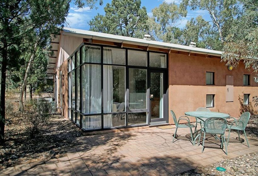 Номер Deluxe, Discovery Resorts   Wilpena Pound