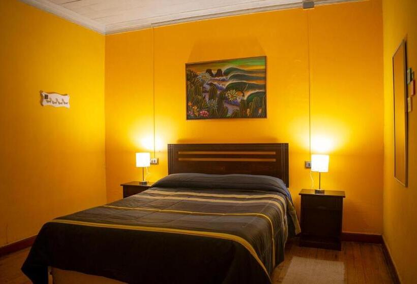 Номер Стандарт, Hostal Kuyen