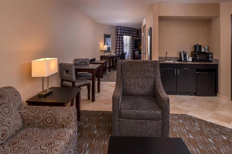 이그제큐티브 스위트 킹침대, Holiday Inn Ontario Airport   California, An Ihg