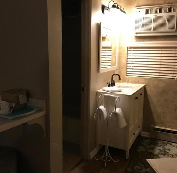 Номер Стандарт, Gateway Inn