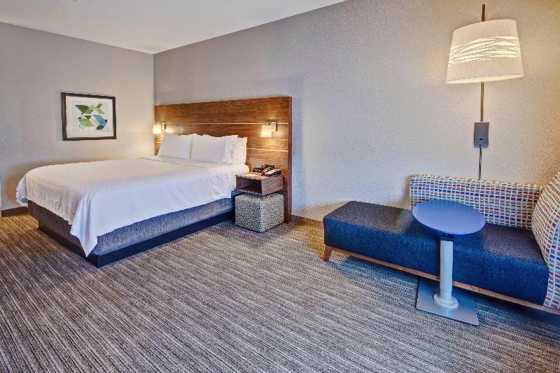 Стандартный Номер Кровать Кинг, Holiday Inn Express Hotel & Suites Clarksville By Ihg