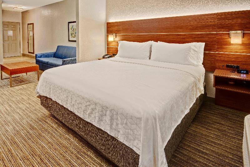 Люкс Адаптированный для Инвалидов, Holiday Inn Express Hotel & Suites Clarksville By Ihg