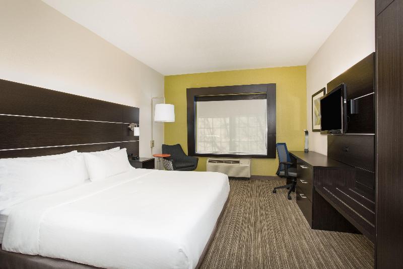 キングサイズベッドのスタンダードルーム, Holiday Inn Express Hotel & Suites Fort Collins, An Ihg
