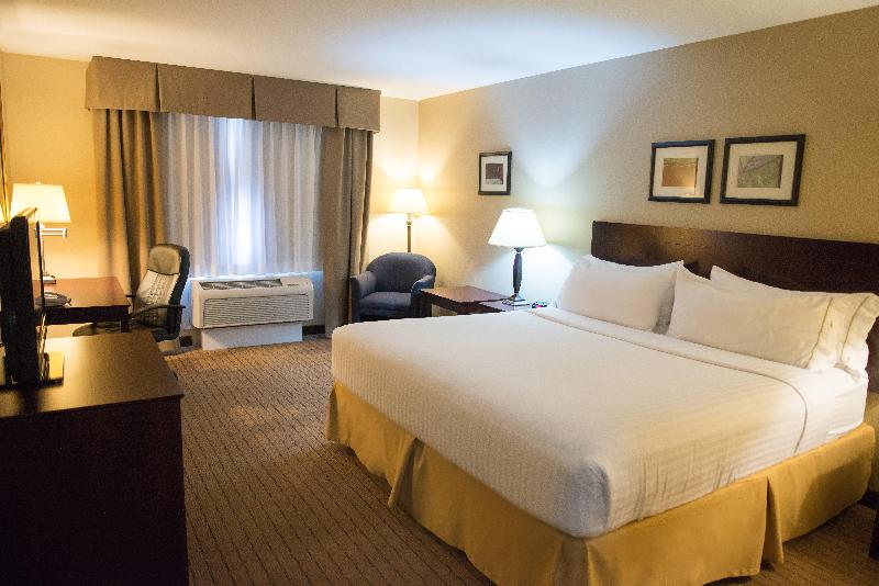 스탠다드 룸 킹사이즈 침대, Holiday Inn Express Devils Lake, An Ihg