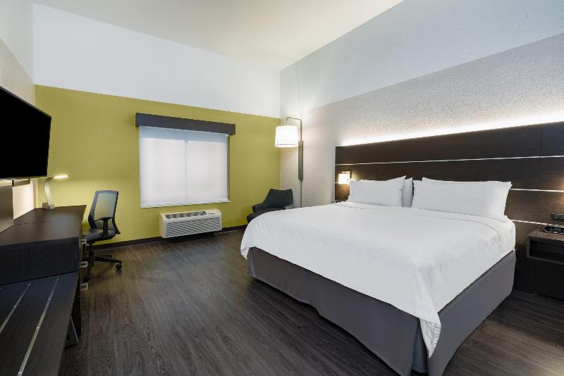 Стандартный Номер Кровать Кинг, Holiday Inn Express & Suites Trinidad, An Ihg