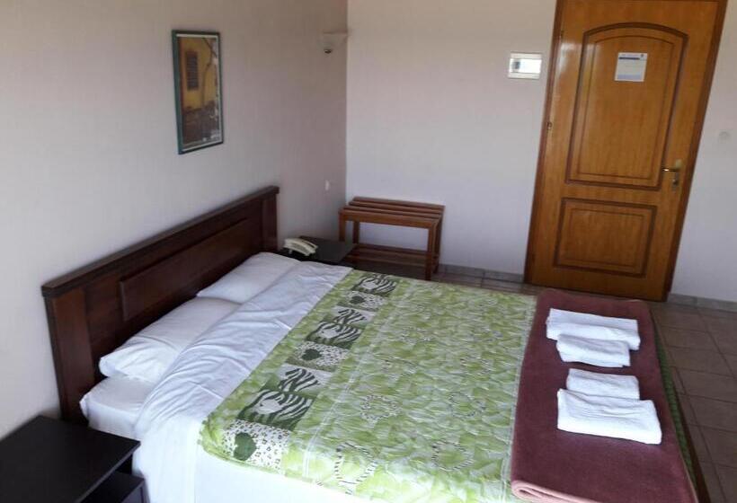 Habitació Estàndard Vista Mar, Lidra