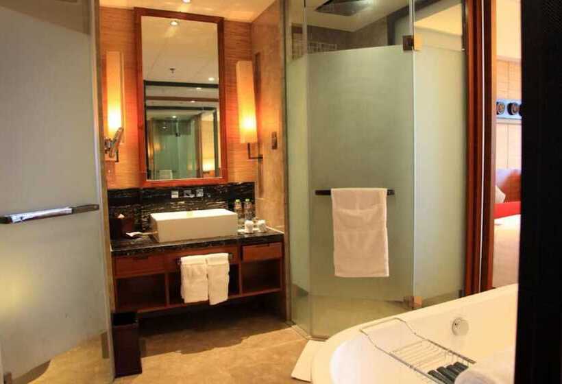 Номер Superior Вид на Сад, Pullman Oceanview Sanya Bay Resort & Spa