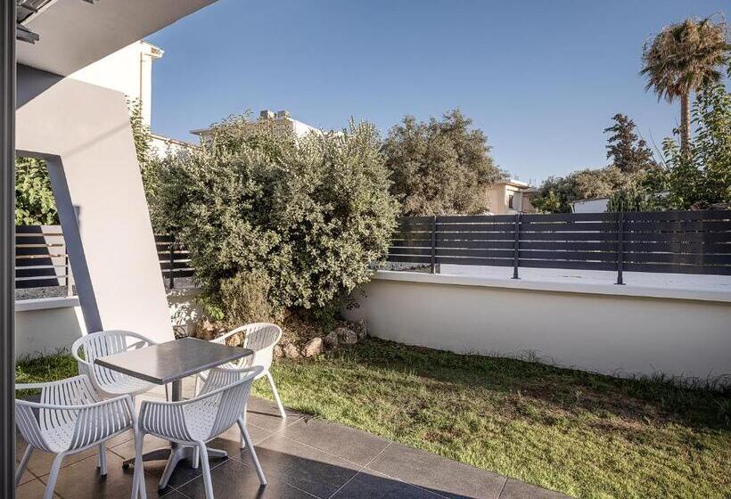Студия Стандарт, Nontas Suites