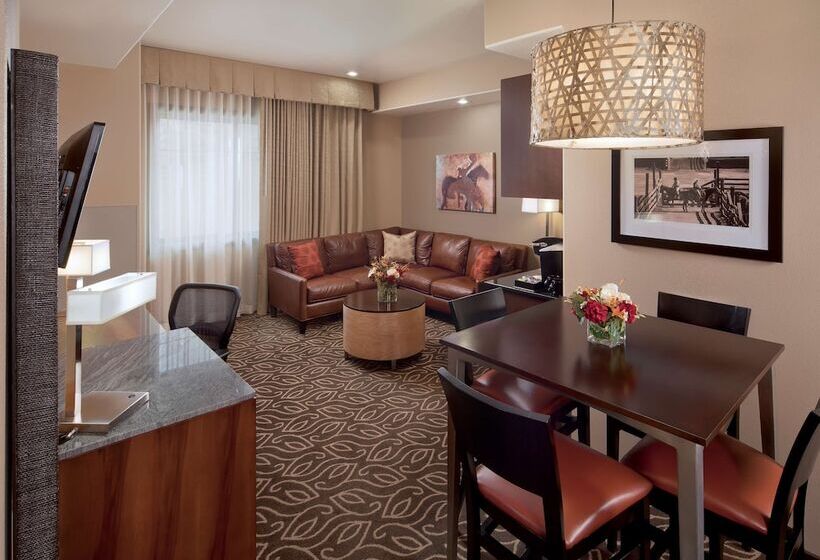 Люкс с Балконом, Best Western Premier Ivy Inn & Suites