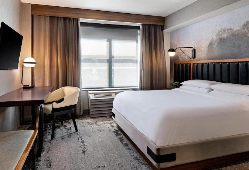 스위트 킹사이즈 침대, Renaissance Minneapolis Hotel, The Depot